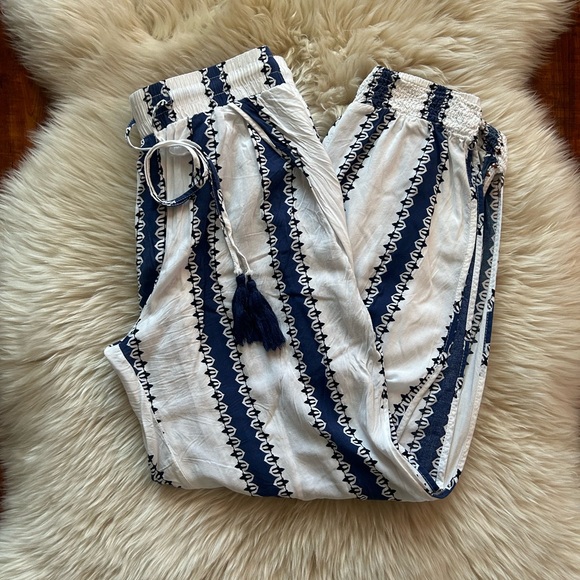 Boho Yoga Side Slit Pant - Picture 3 of 6